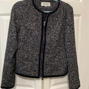 Fully lined tweed jacket